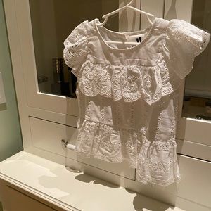 Cotton On Kids Eyelet top, NWT, size 4.